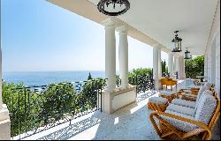 Prestigious "Belle-Époque" property with sea views near Monaco