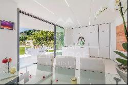 Close to Monaco - Modern villa with sea view