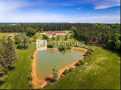 For sale Manor house in Dordogne with lake