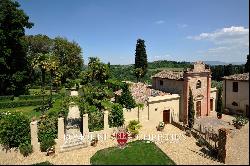 Tuscany - EXCLUSIVE 320-HA FLY-IN ESTATE FOR SALE
