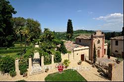 320-HA FLY-IN RESORT ESTATE FOR SALE IN TUSCANY