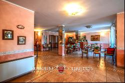 Tuscany - HOTEL FOR SALE IN MONTEPULCIANO, VAL D'ORCIA