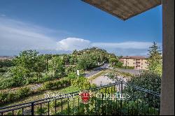 Tuscany - HOTEL FOR SALE IN MONTEPULCIANO, VAL D'ORCIA