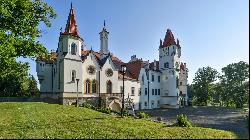 Chateau Žinkovy – A Romantic Chateau Surrounded by Forests and Water