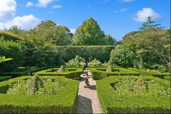 Architect designed, 18th century-style home located in the heart of historic Sagaponack So