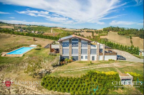 LUXURY VILLA FOR SALE PARMA