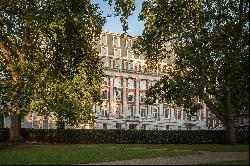 1 Grosvenor Square, Mayfair, London, W1K 4BN