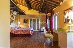 Luxury equestrian property in Tuscany