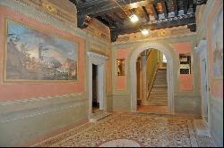 Bright apartment in the heart of Lucca