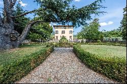 Beautiful 18th century villa near Lucca