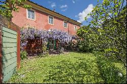 Country house on the hills of Lucca
