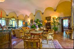 Enchanted Villa in the countryside of Vorno