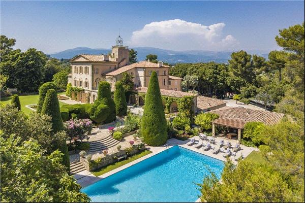 Secluded country estate between Valbonne and Mougins