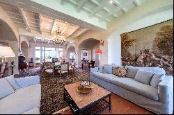 Luxurious Finca Oasis in San L