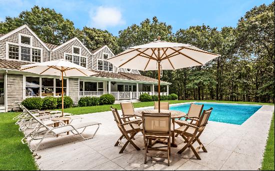 Beautiful Property In East Hampton