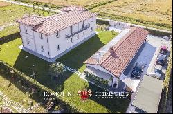 ECO-FRIENDLY VILLA FOR SALE IN PISA, TUSCANY, NOT FAR FROM THE SEA