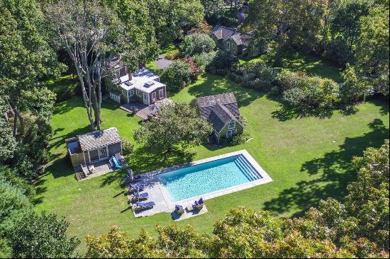 Charming East Hampton Rental with Pool