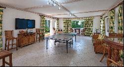 Grendon House, Bennets Road, Lot 98 Sandy Lane Estate, Barbados