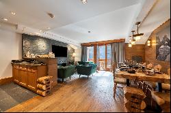 Ski in ski out duplex situated in the center of Courchevel 1850