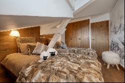 Ski in ski out duplex situated in the center of Courchevel 1850