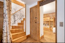 Ski in ski out duplex situated in the center of Courchevel 1850