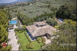 MODERN VILLA WITH OLIVE GROVE FOR SALE UMBRIA ASSISI