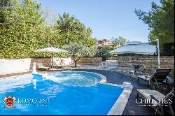 MODERN VILLA WITH OLIVE GROVE FOR SALE UMBRIA ASSISI