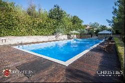 MODERN VILLA WITH OLIVE GROVE FOR SALE UMBRIA ASSISI