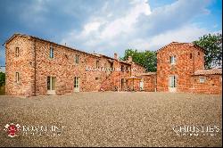 Tuscany - LUXURY COUNTRY HOUSE FOR SALE NEAR SIENA
