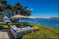 Close to Saint-Tropez - Waterfront property