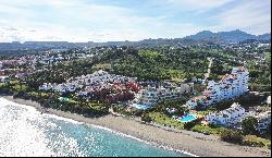 Beachfront apartment in Estepona