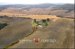 BUONCONVENTO LUXURY VILLA FOR SALE VAL D'ORCIA TUSCANY