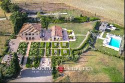 BUONCONVENTO LUXURY VILLA FOR SALE VAL D'ORCIA TUSCANY