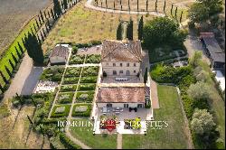 BUONCONVENTO LUXURY VILLA FOR SALE VAL D'ORCIA TUSCANY