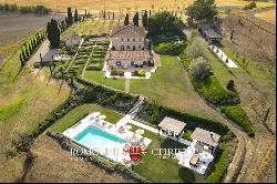 BUONCONVENTO LUXURY VILLA FOR SALE VAL D'ORCIA TUSCANY