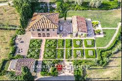 BUONCONVENTO LUXURY VILLA FOR SALE VAL D'ORCIA TUSCANY