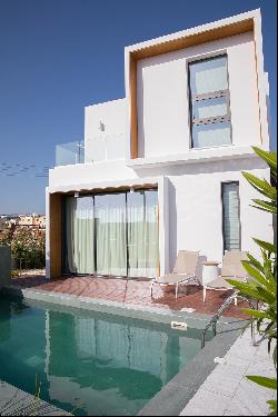 3 bedroom villa 50 m from the sea