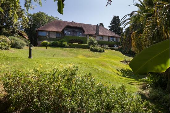 Extraordinary house in Las Barrancas de Acassuso