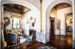 Charming historic villa with private park