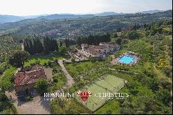 PRIVATE ESTATE WITH RENTAL BUSINESS AND FARM FOR SALE TUSCANY