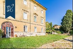 Exclusive luxury villa from the late 19th century for sale in Tuscany