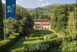 Lovely luxury villa for sale in Lucca