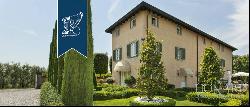 Lucca, luxury villas for sale