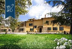 Charming Tuscan agritourism resort with a view of the Val d'Orcia and Mount Amiata