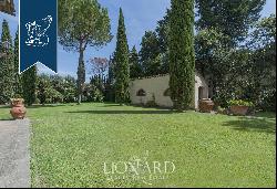 Luxury villa for sale in the heart of Tuscany