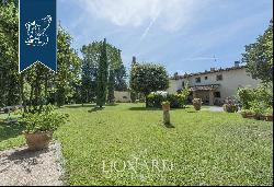 Luxury villa for sale in the heart of Tuscany