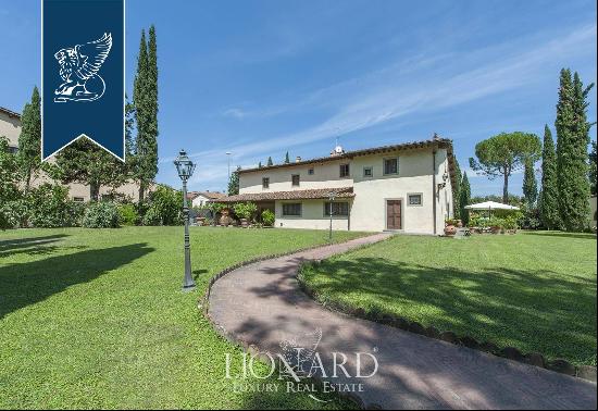 Luxury villa for sale in the heart of Tuscany