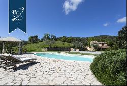 Luxurious country villa with swimming pool for sale in the province of Grosseto