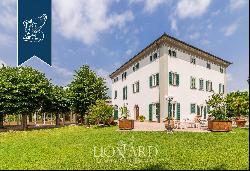 Stunning noble villa for sale near Pistoia