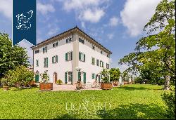 Stunning noble villa for sale near Pistoia